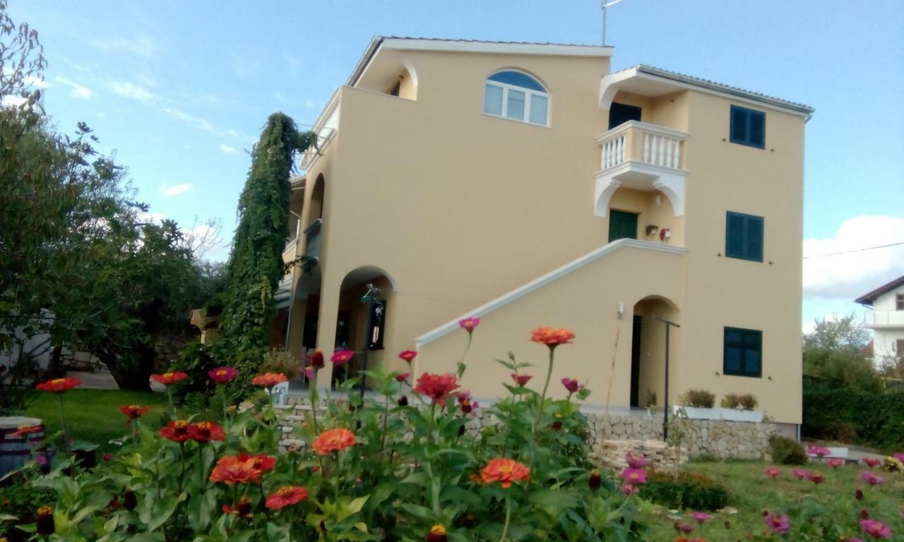 Apartments Meri Vodice Exteriör bild