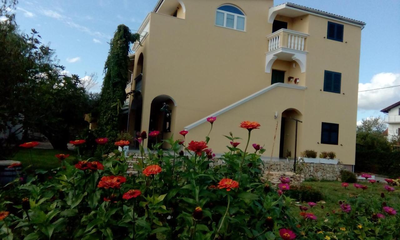 Apartments Meri Vodice Exteriör bild